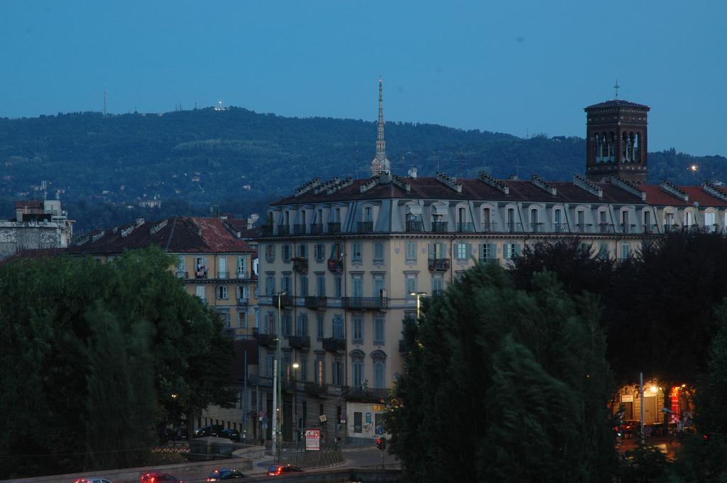 Hotel Alexandra Turin Bagian luar foto