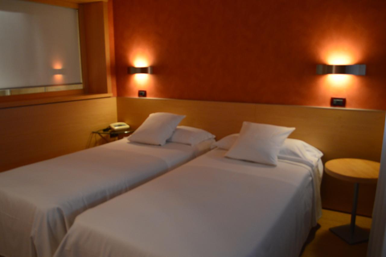 Hotel Alexandra Turin Bagian luar foto
