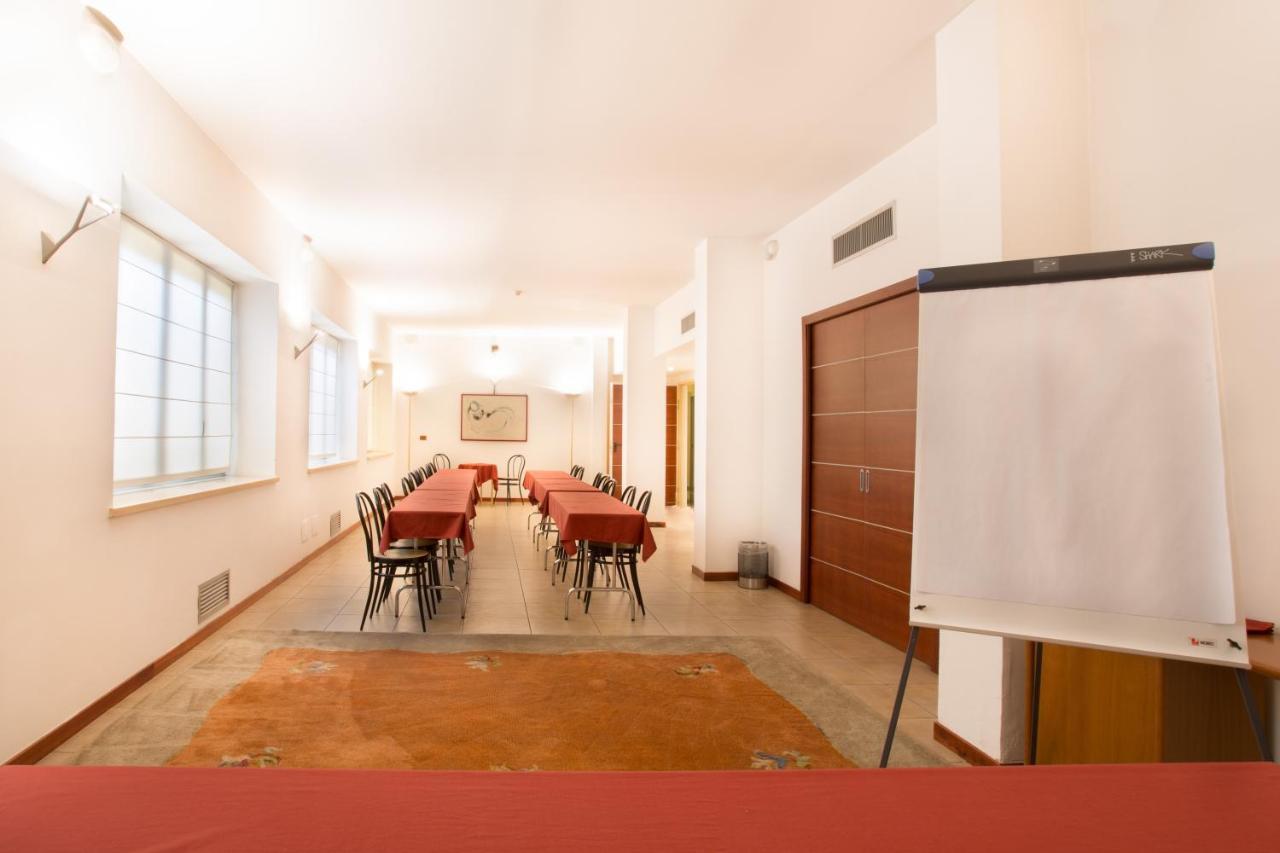 Hotel Alexandra Turin Bagian luar foto